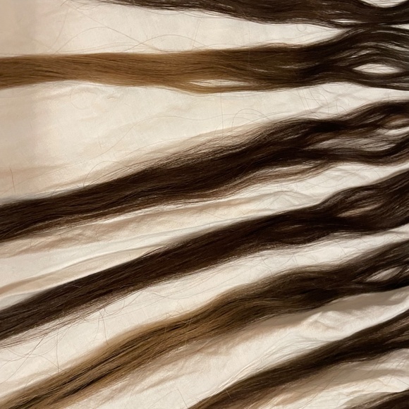 Lightly worn EHP Original Tape-In Extensions- 17 panels-21 inches - Picture 15 of 16